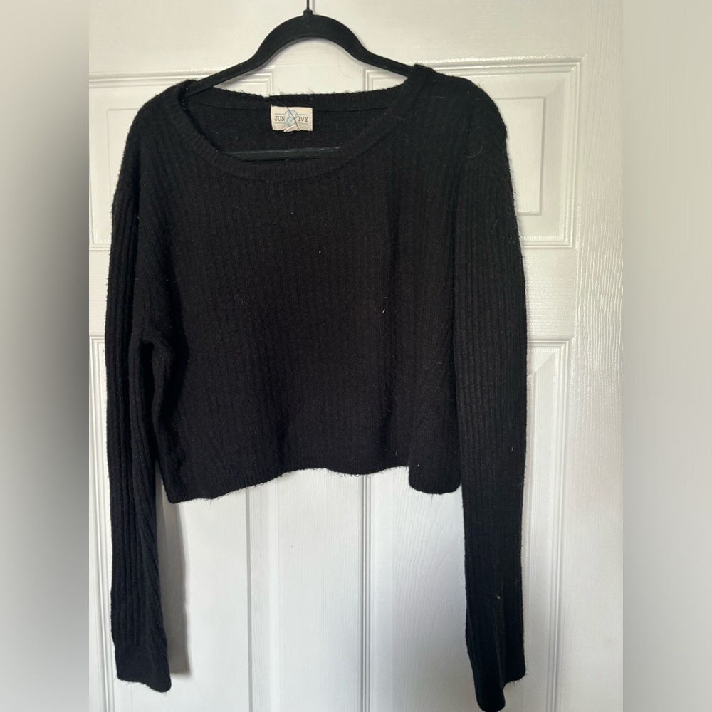 Black cropped sweater